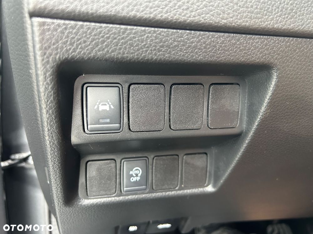 Nissan Qashqai 1.5 dCi Tekna - 11