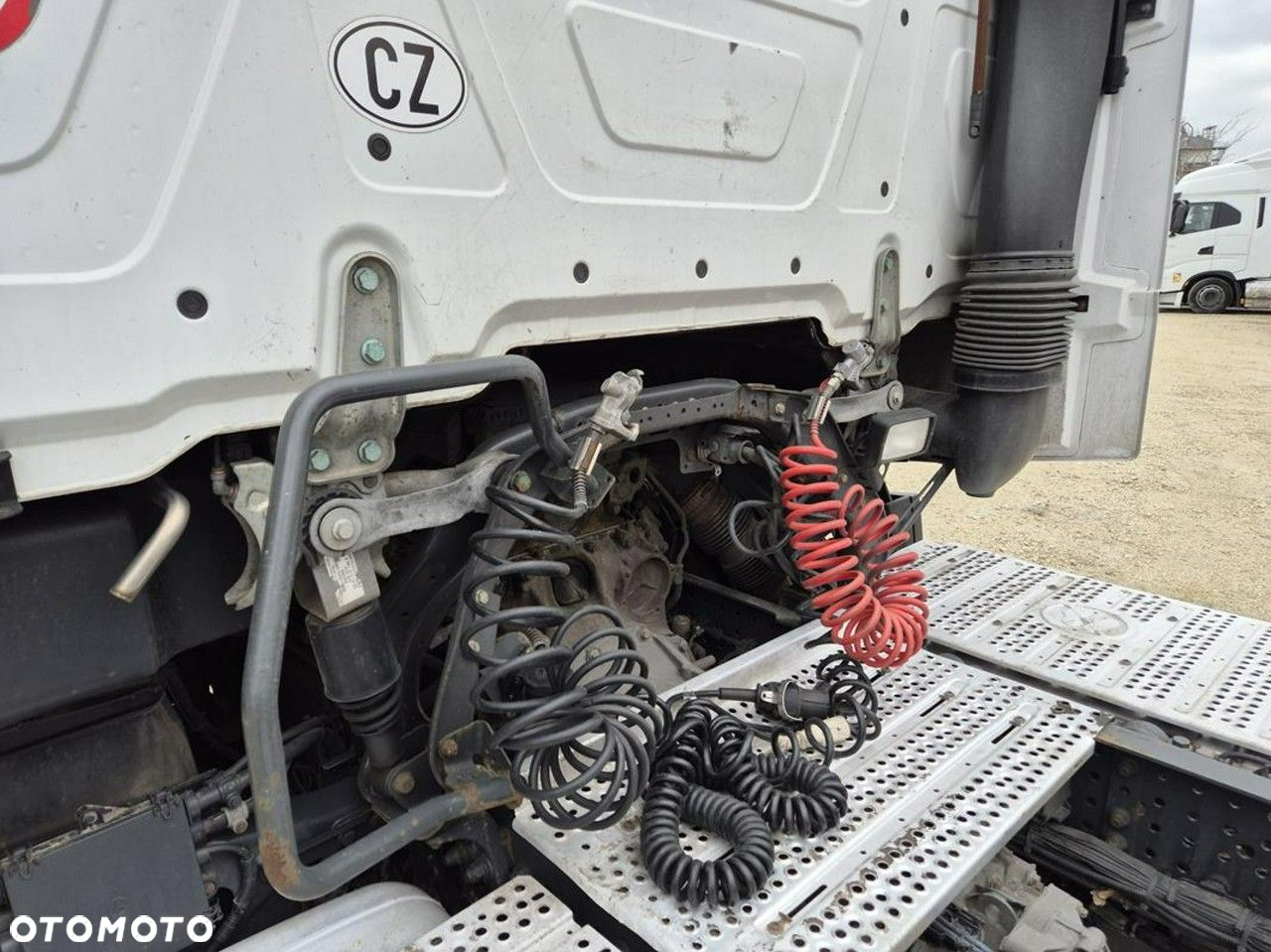 Mercedes-Benz Actros - 12