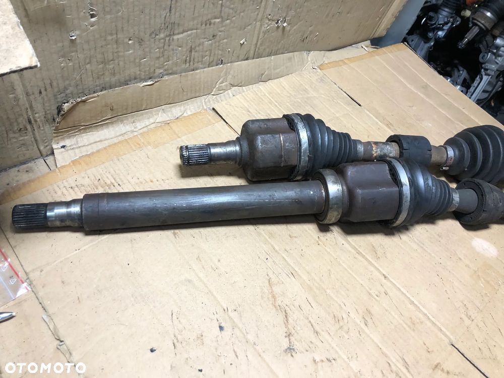 PÓŁOS LEWA   FORD FOCUS MK3 ST AUTOMAT    gwa!!! - 2