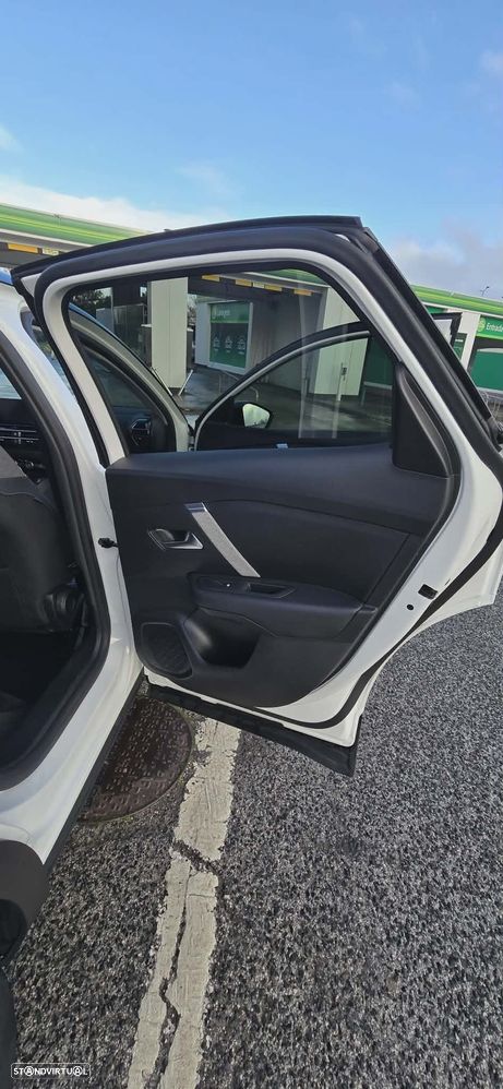 Citroën C4 1.2 PureTech Shine EAT8 - 14