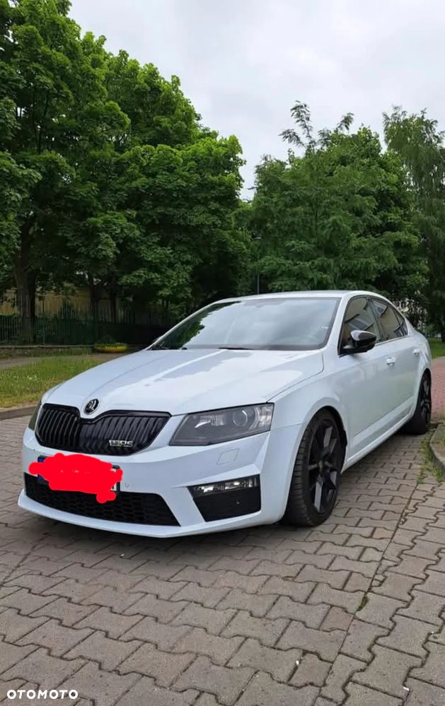 Skoda Octavia 2.0 TDI RS DSG - 1