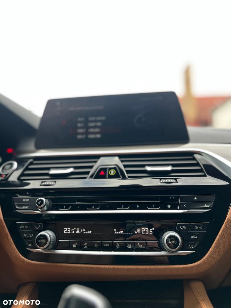 BMW Seria 5 540i xDrive M Sport sport - 7
