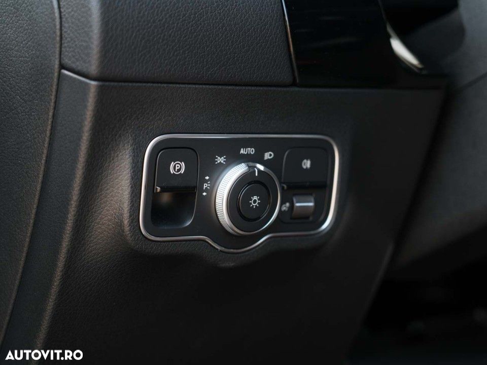 Mercedes-Benz EQA 300 4MATIC - 25