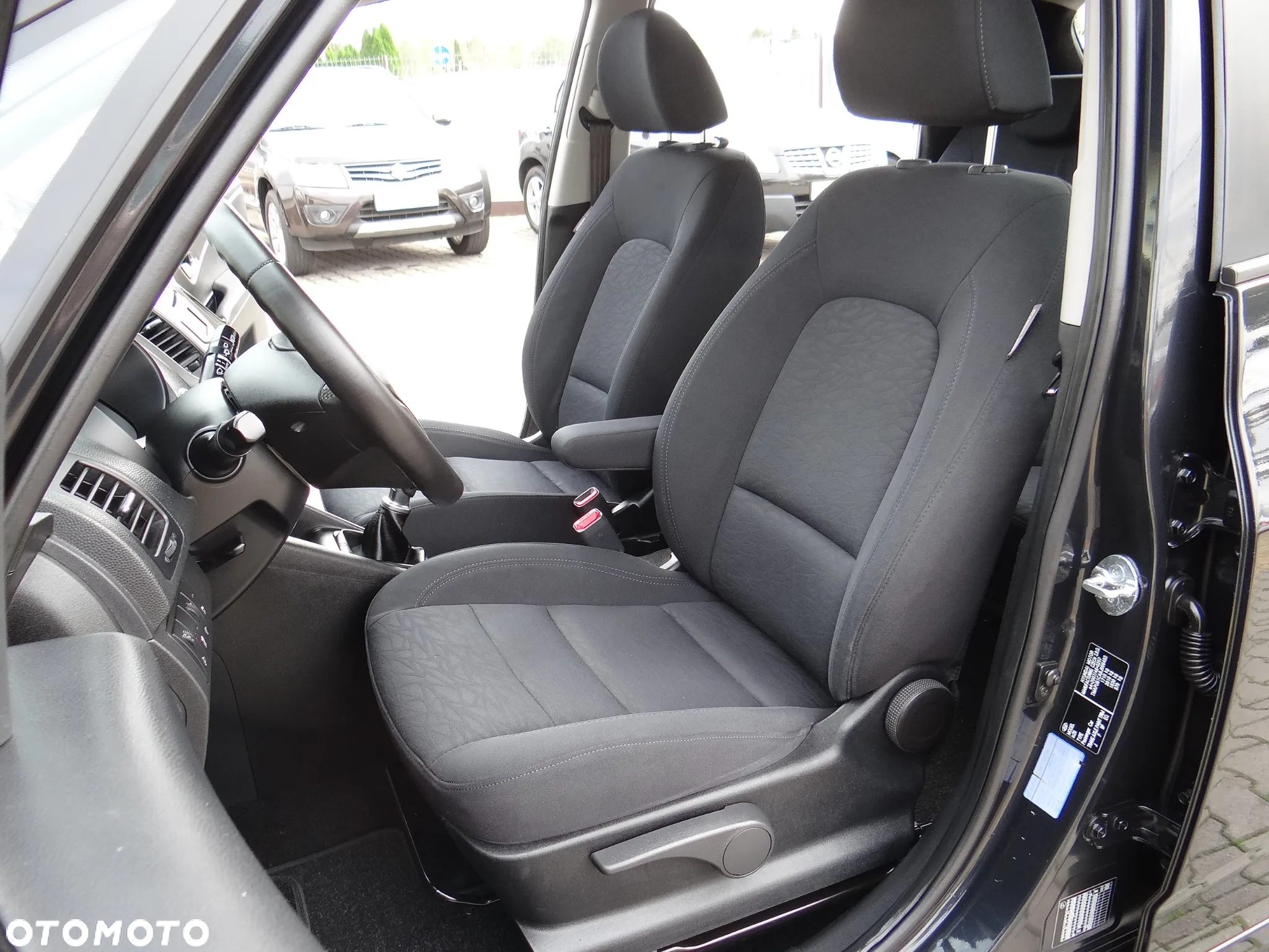 Hyundai ix20 1.4 Premium - 25
