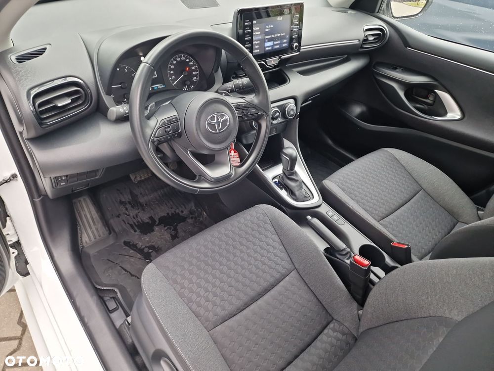 Toyota Yaris 1.5 Comfort CVT - 12
