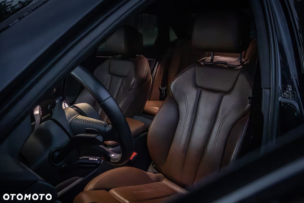 Audi A4 Limousine - 18