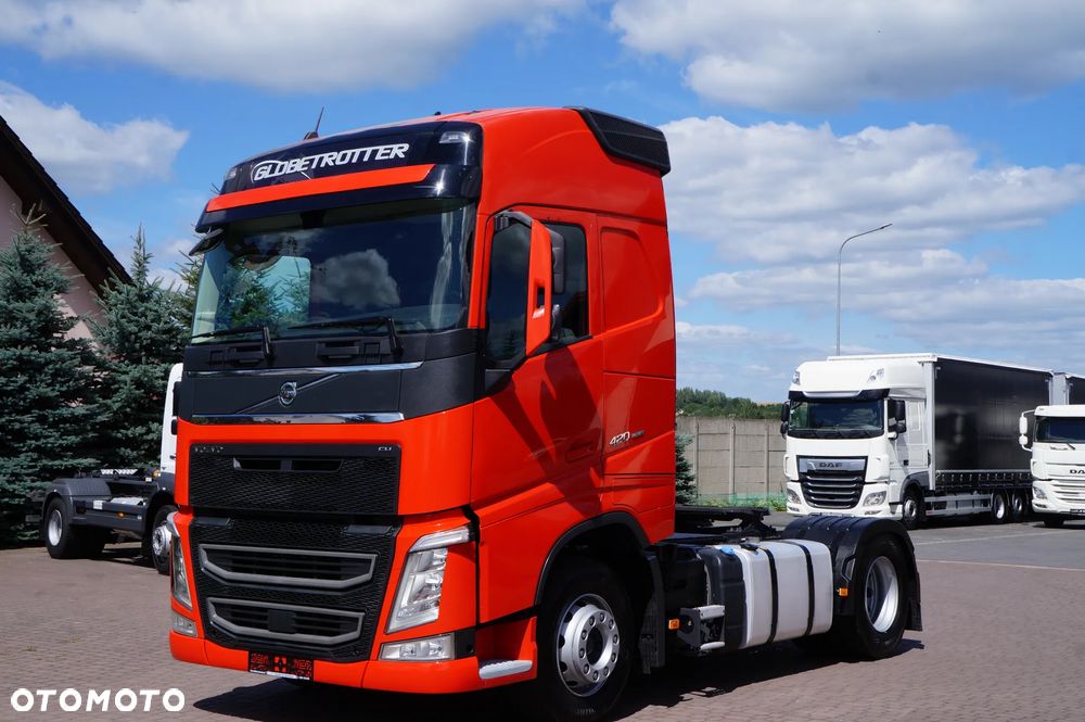 Volvo FH 4 EURO 6 GLOBETROTTER NISKI PRZEBIEG PEŁEN SERWIS - 1
