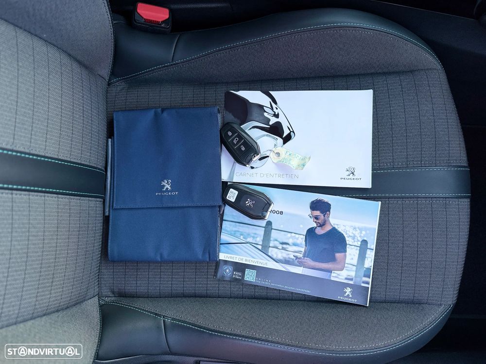 Peugeot 2008 1.2 PureTech Allure Pack EAT8 - 13