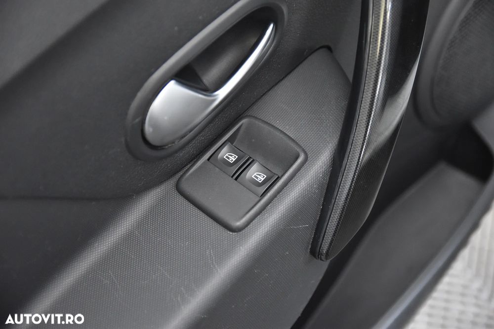 Dacia Logan 0.9 TCe Ambiance - 15