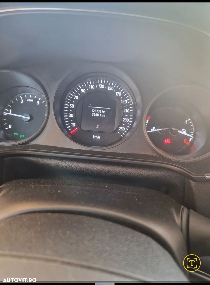 Renault Megane - 11