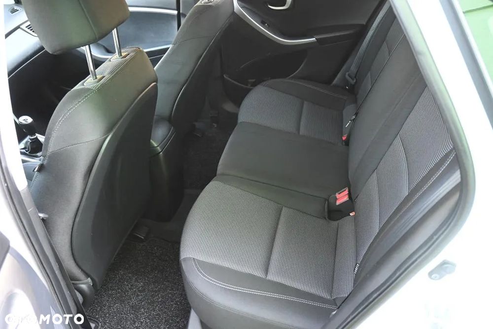 Hyundai i30 i30cw 1.4 Style - 18