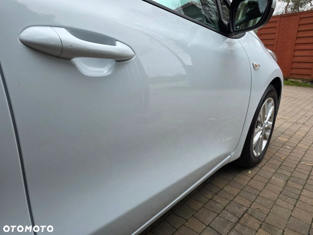 Kia Ceed 1.6 CRDi L Business Line DCT - 16