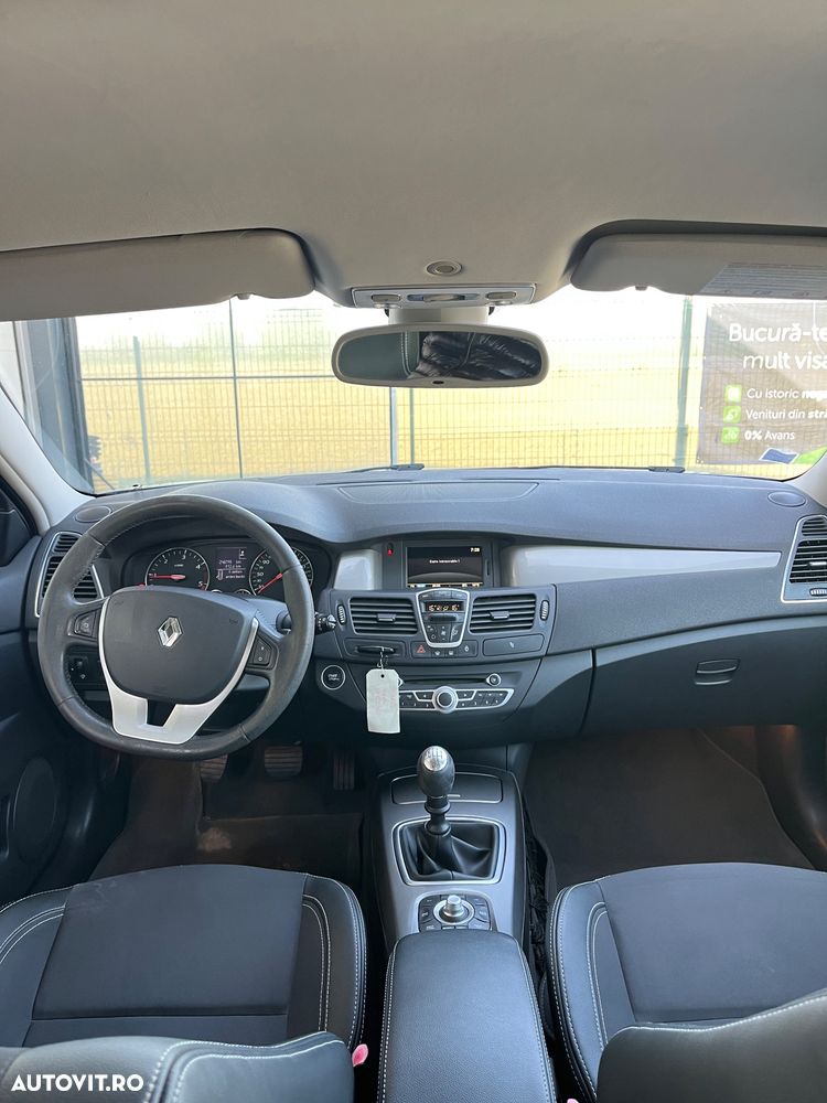 Renault Laguna - 8
