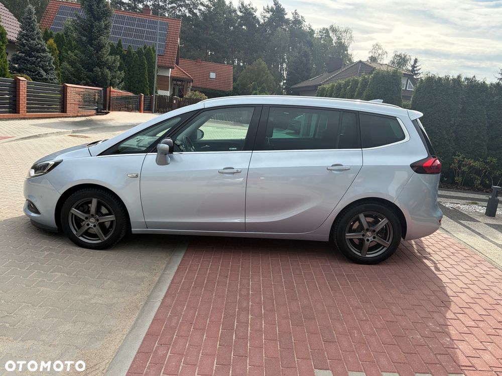Opel Zafira 2.0 D (CDTI ecoFLEX) Start/Stop Business Innovation - 11
