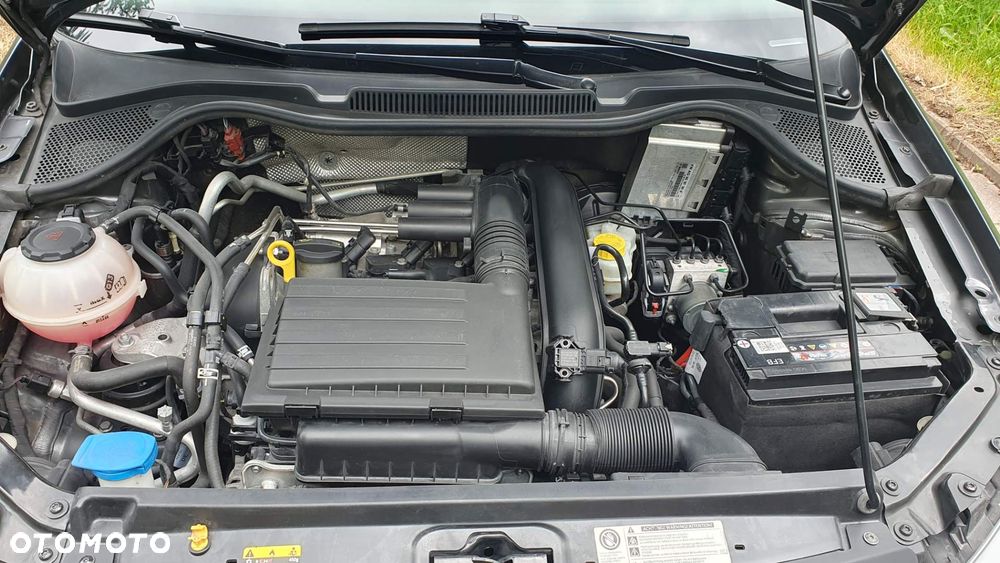 Volkswagen Polo - 9