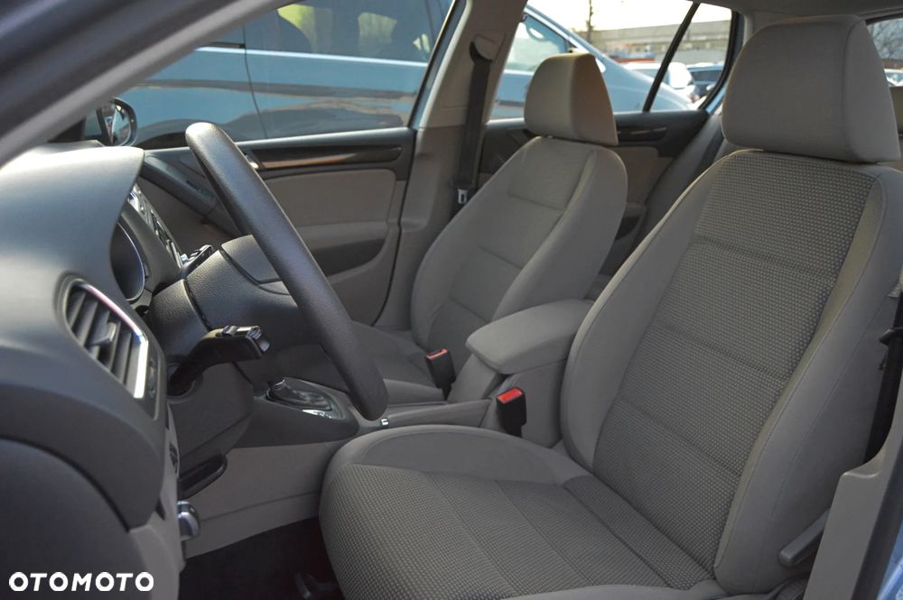 Volkswagen Golf 1.4 TSI Comfortline DSG - 4