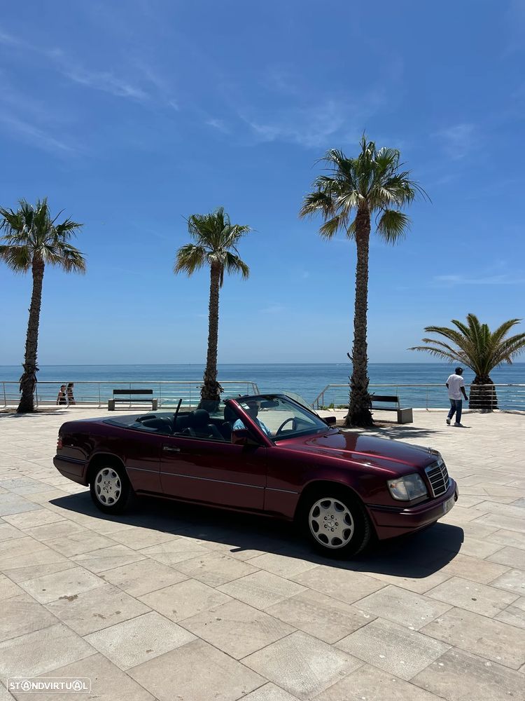 Mercedes-Benz E 220 - 1