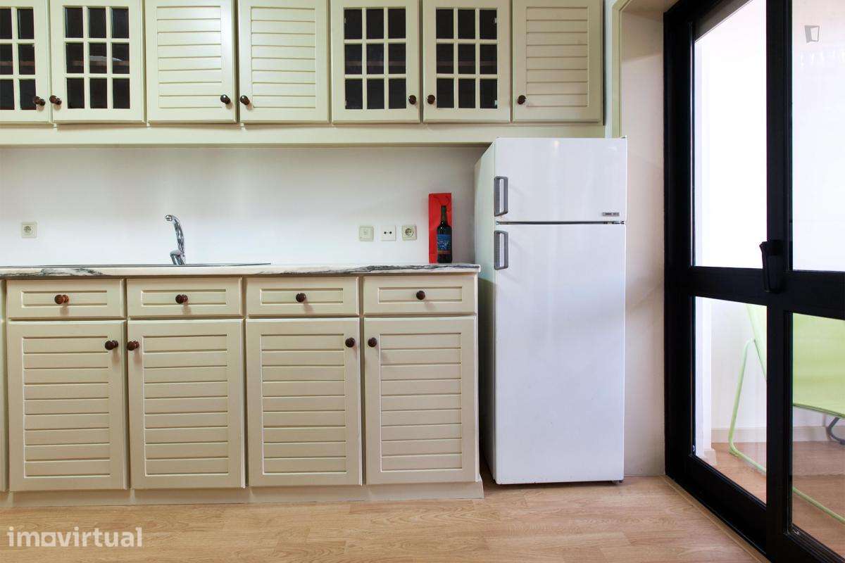 Apartamento com 1 quartos - localizado em Cedofeita Porto - Grande imagem: 3/35
