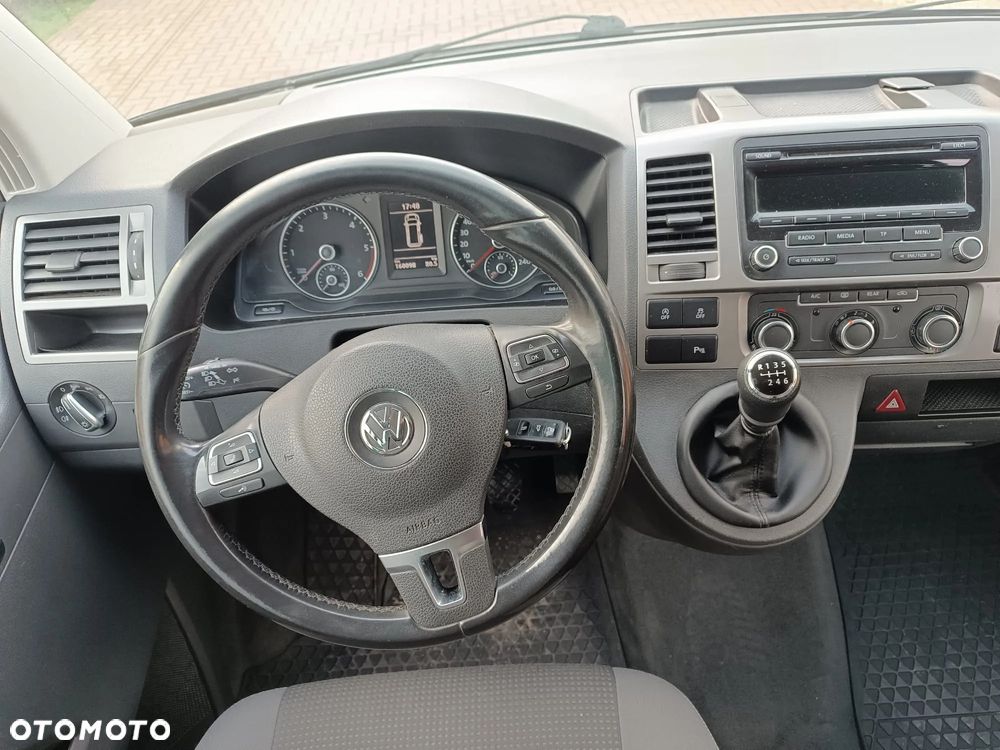 Volkswagen Multivan - 5