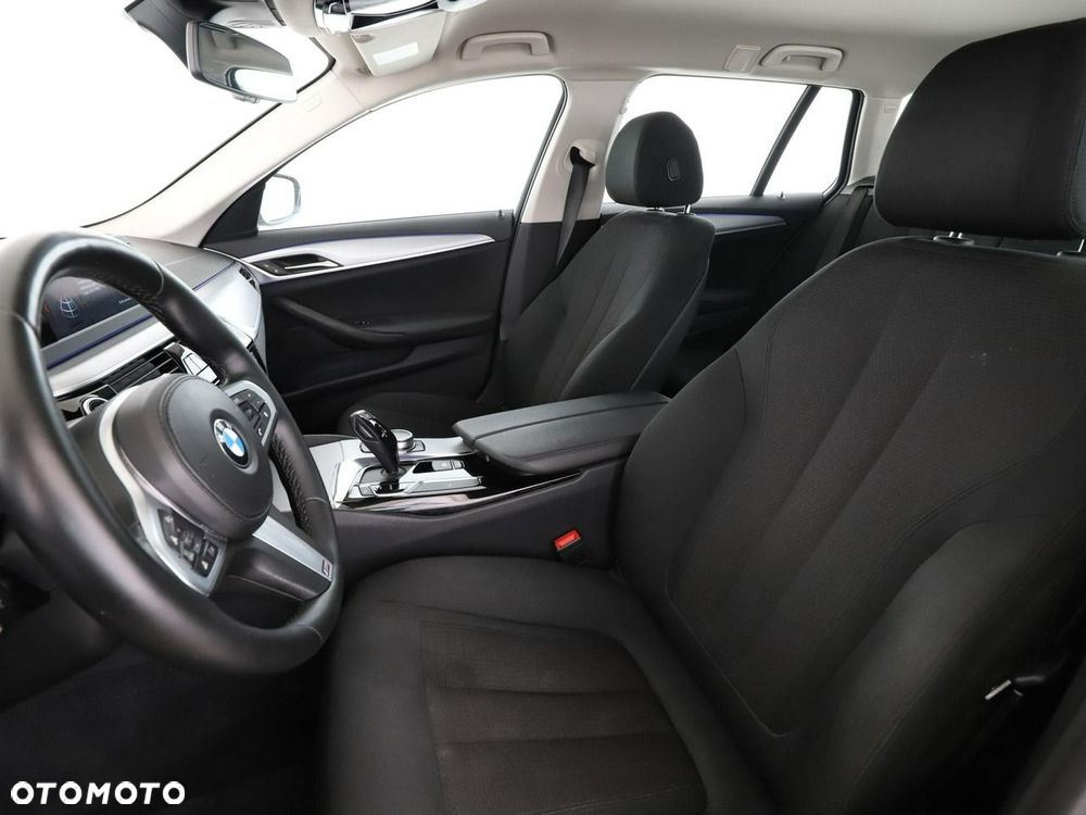 BMW Seria 5 520d - 14