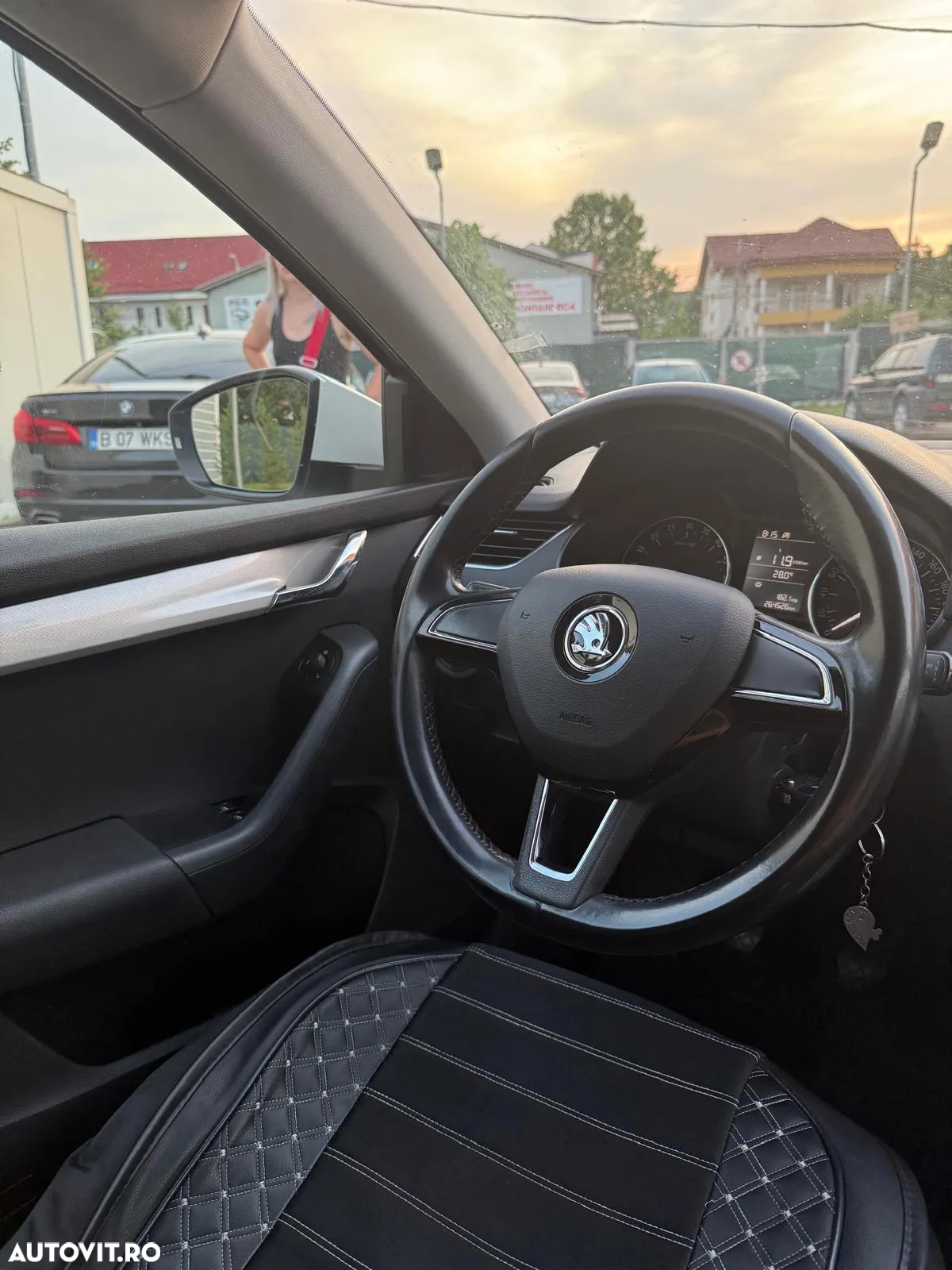 Skoda Octavia 2.0 TDI ELEGANCE - 7