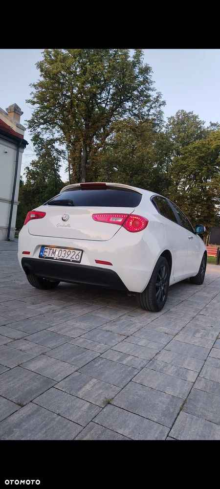 Alfa Romeo Giulietta 1.6 JTDM 16V - 4