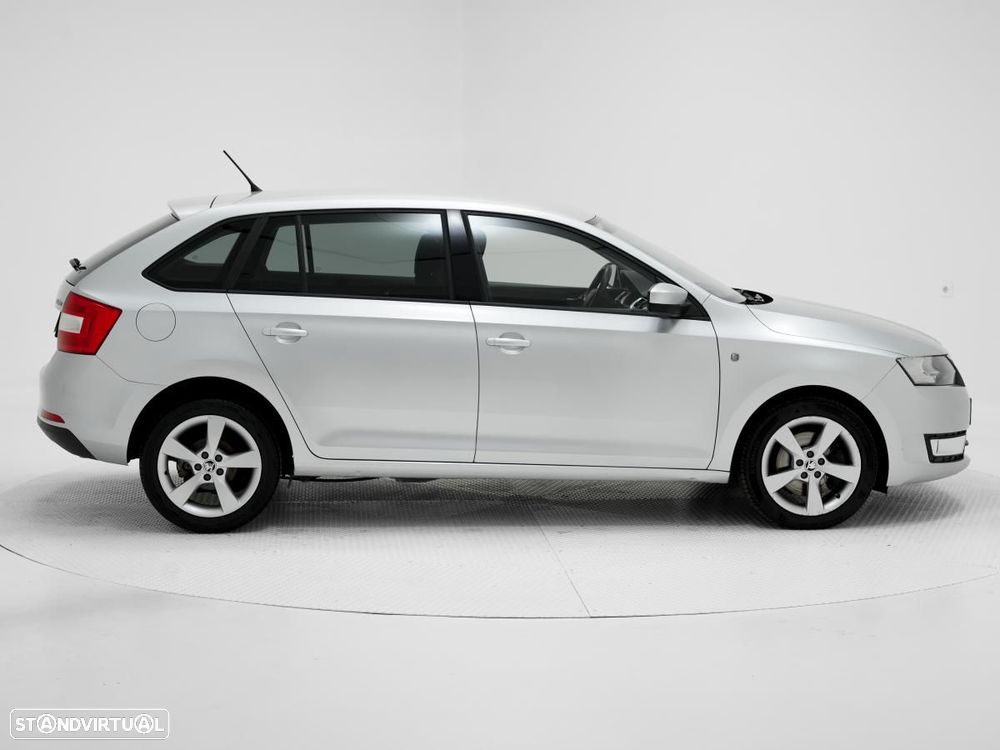 Skoda Rapid - 2
