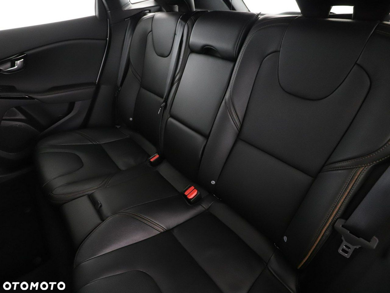 Volvo V40 Cross Country T3 Drive-E Momentum - 17
