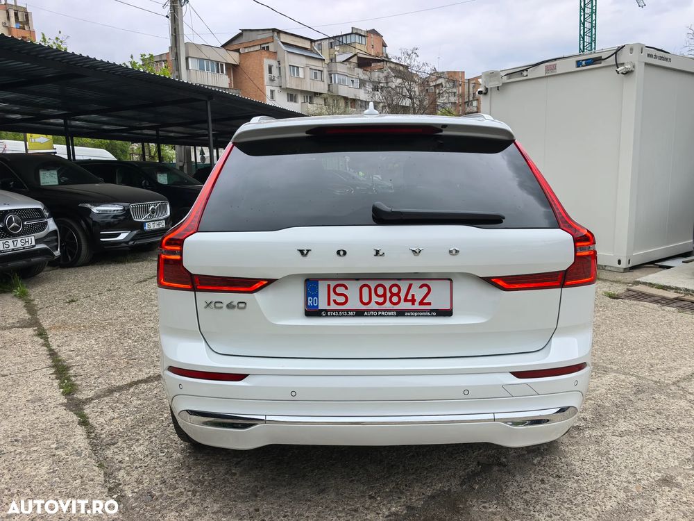Volvo XC 60 T8 AWD Recharge Geartronic Inscription Expression - 9