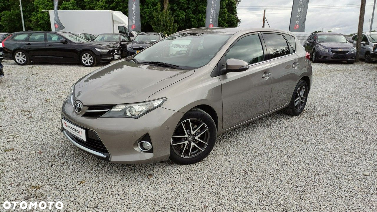 Toyota Auris - 14
