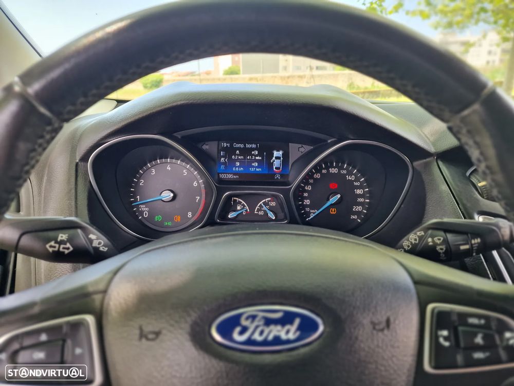Ford Focus 1.0 SCTi Titanium - 18