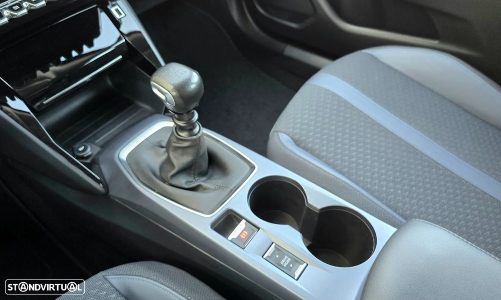 Peugeot 2008 PureTech 130 GPF Stop&Start Allure - 13
