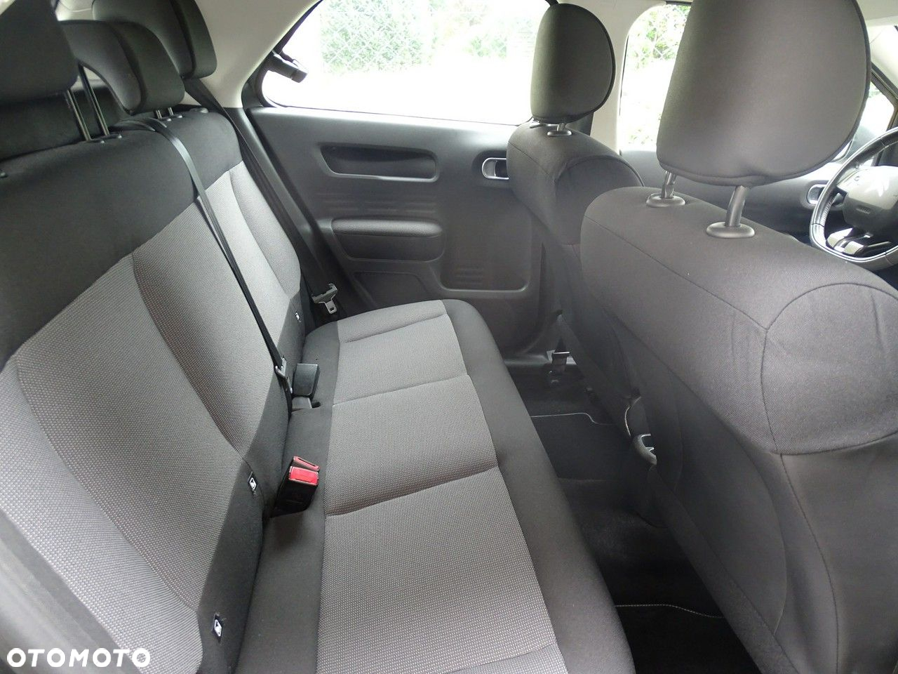 Citroën C4 Cactus - 27