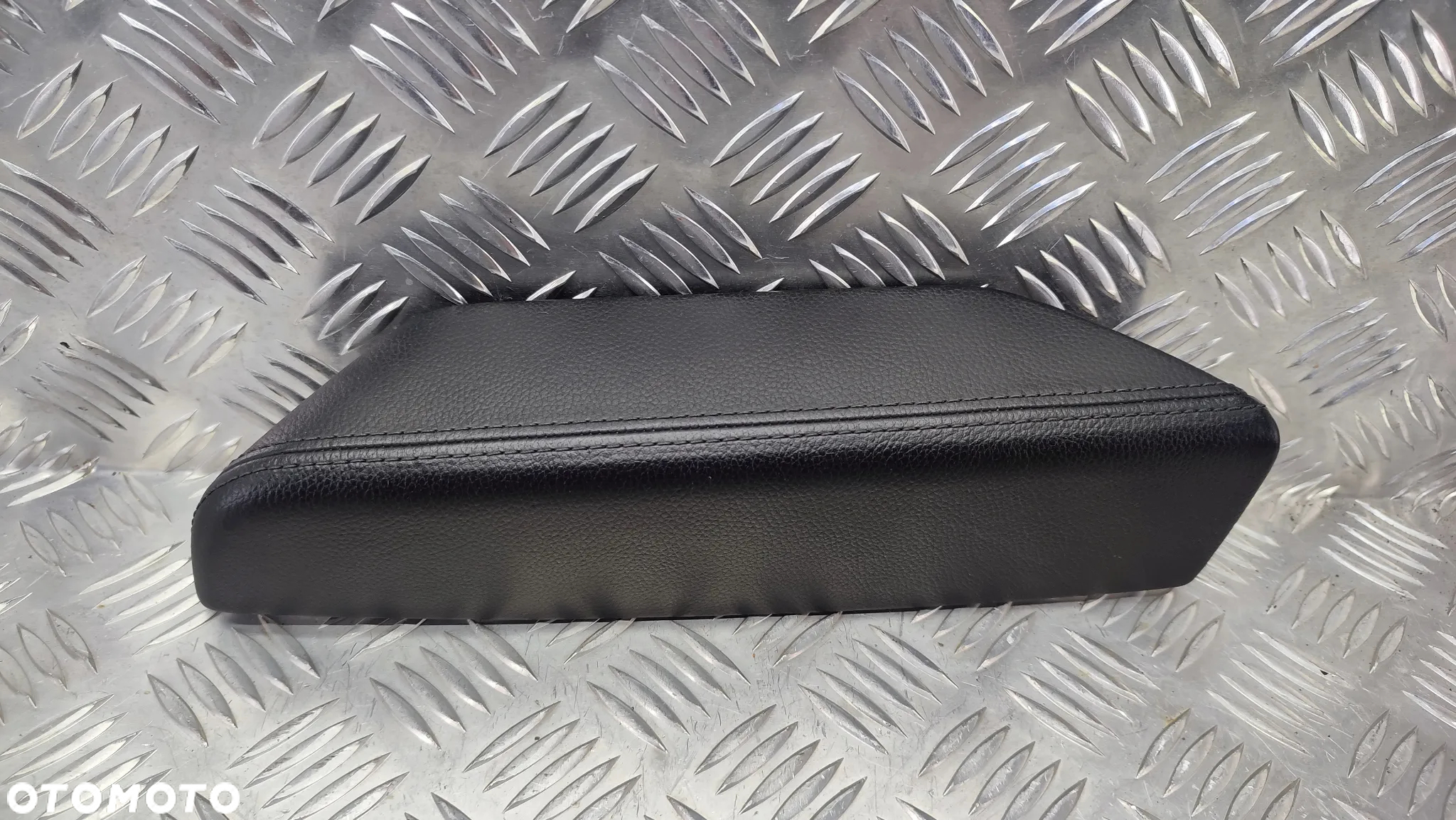 PORSCHE CAYENNE II 10-17R PODŁOKIETNIK DRZWI PRZOD TYL PRAWY CZARNY 7P5867174 7P5867374 - 6