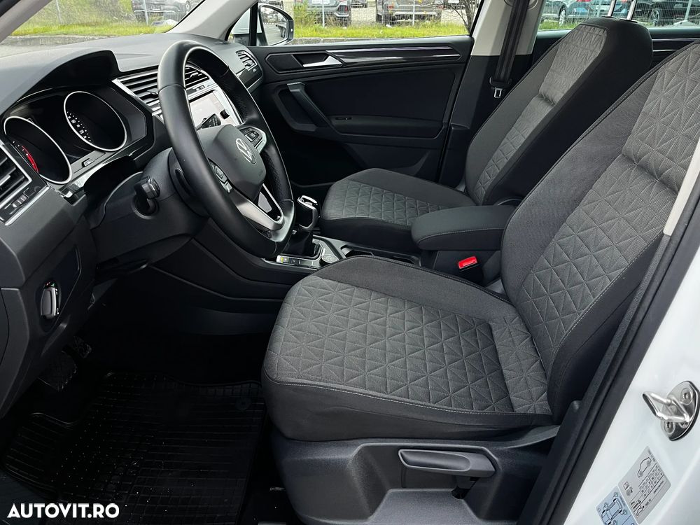 Volkswagen Tiguan - 10