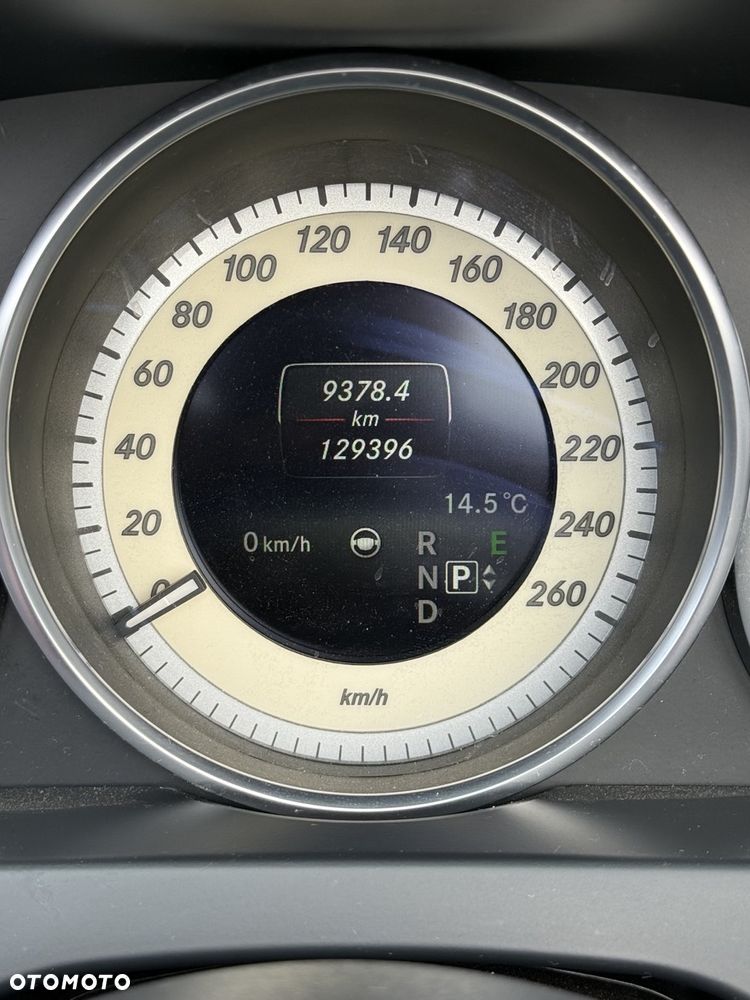 Mercedes-Benz Klasa E - 9