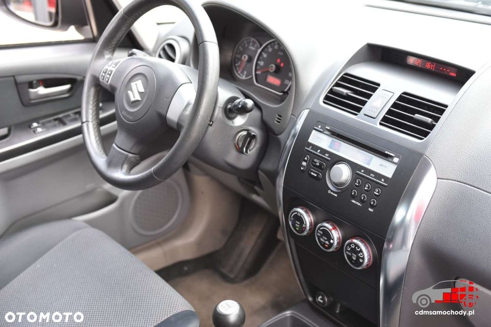 Suzuki SX4 - 25