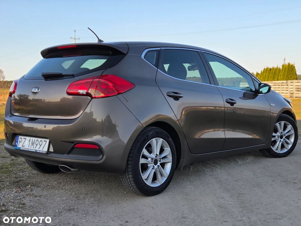Kia Ceed 1.6 CRDi 128 Vision - 2
