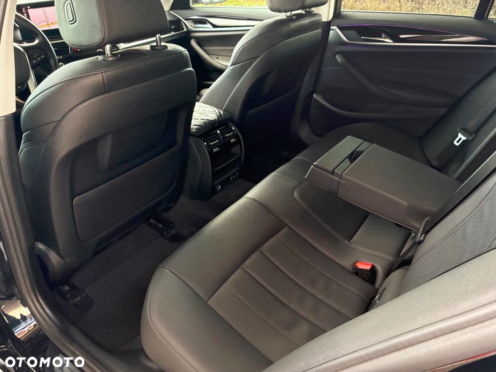 BMW Seria 5 520d - 7