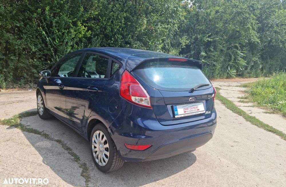 Ford Fiesta - 8