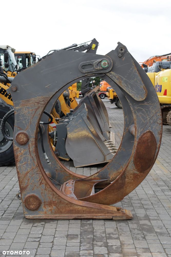 Chwytak do drewna do ładowarki Volvo L110 L120 2.4m3 80832 - 4