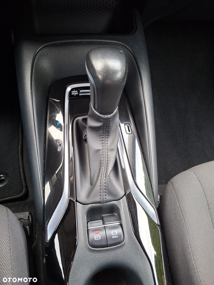 Toyota Corolla 1.8 Hybrid GPF Comfort - 24