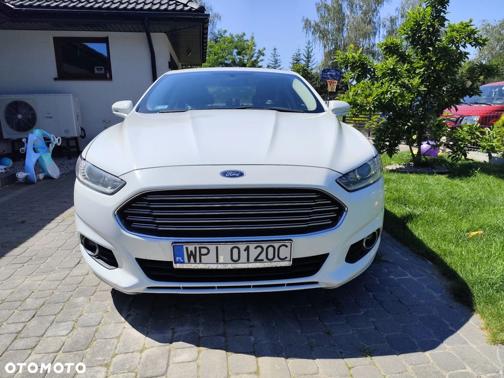 Ford Fusion - 2