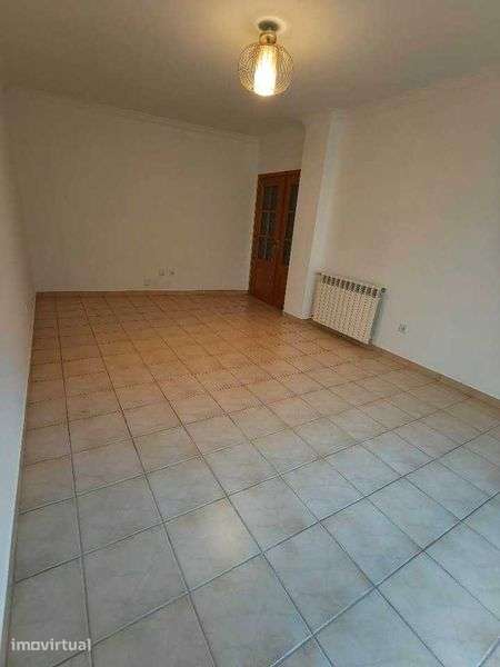 Apartamento T2 Centro de Pombal - Grande imagem: 2/7