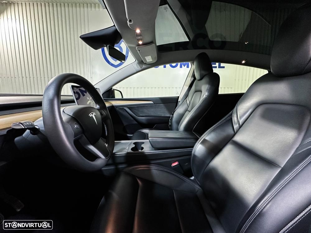 Tesla Model Y Long Range Dual Motor AWD - 9