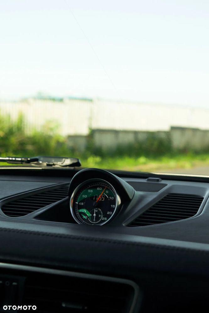 Porsche 911 Carrera S PDK - 11
