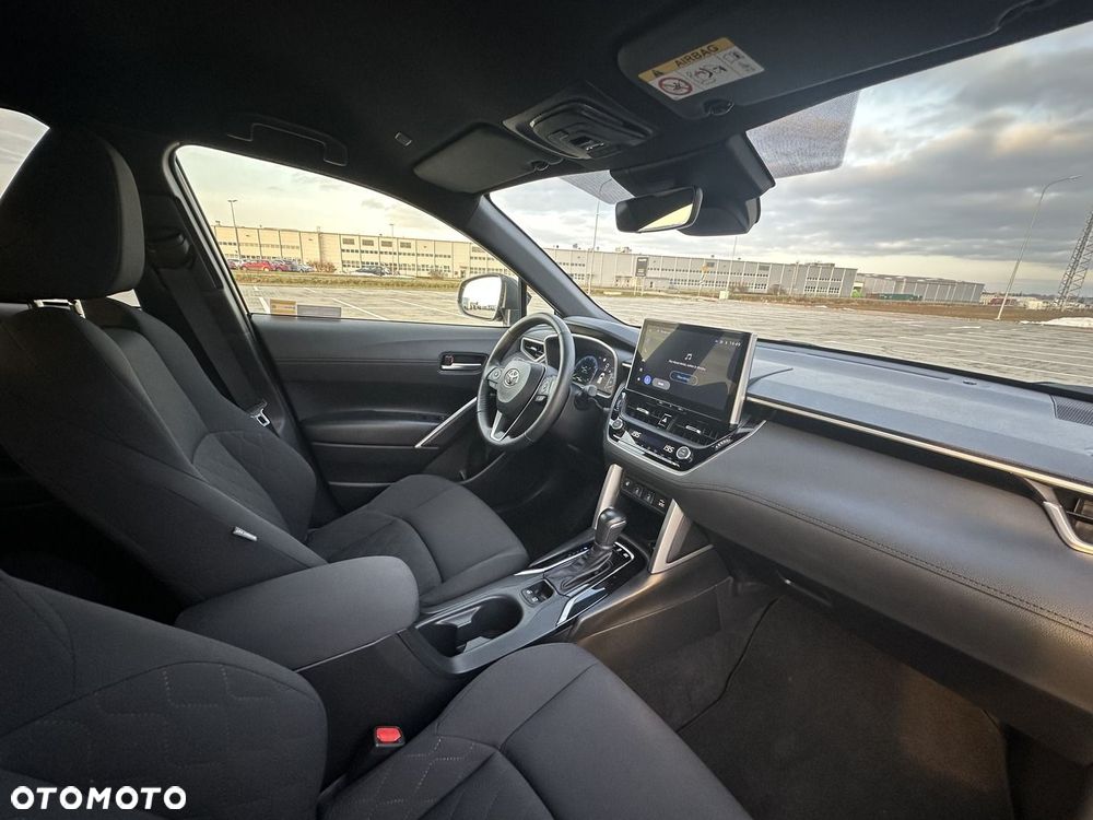 Toyota Corolla Cross - 17