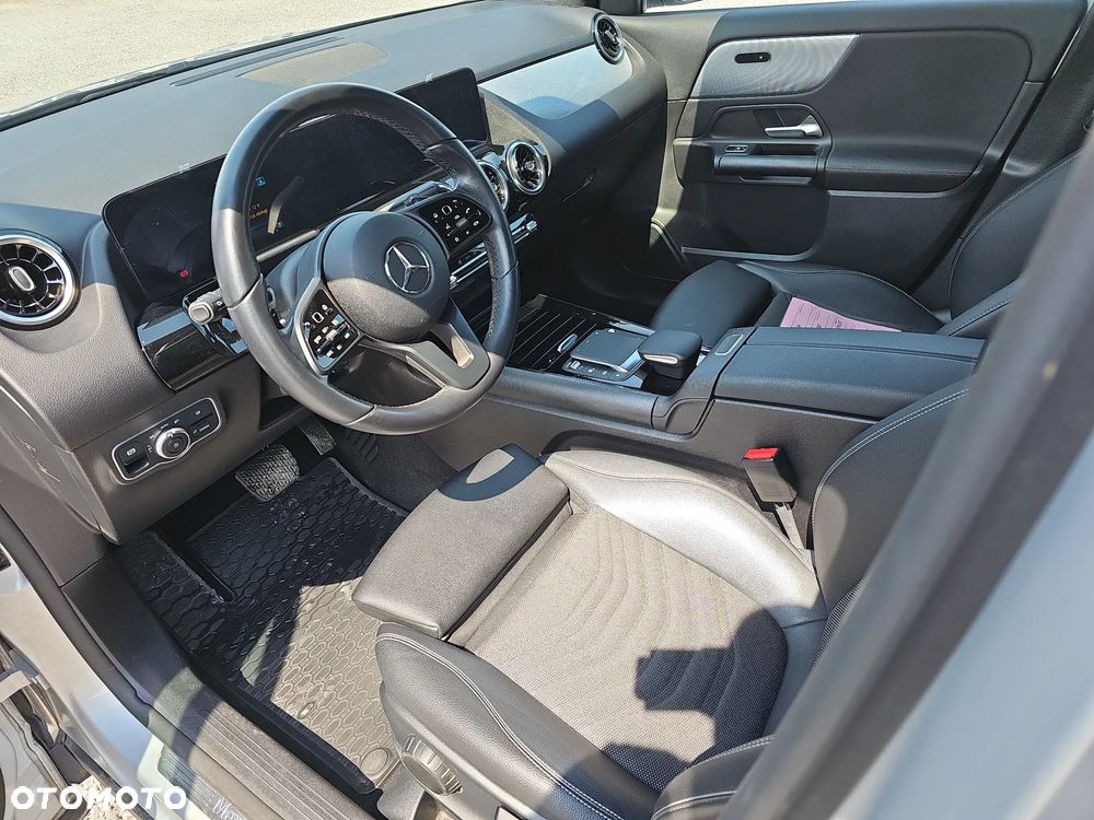 Mercedes-Benz GLA 200 Style - 10