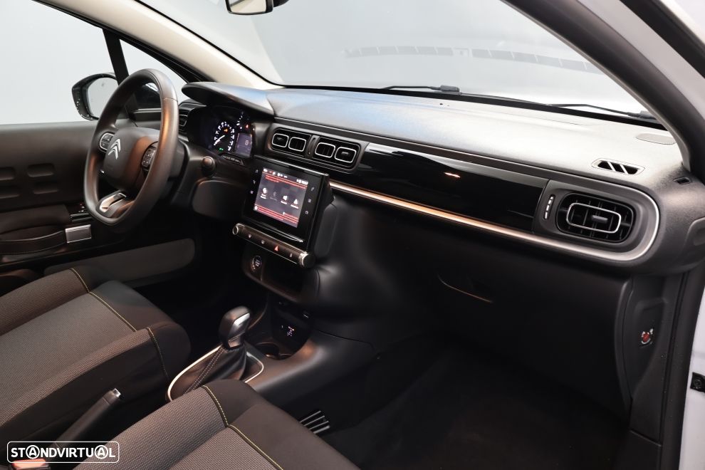 Citroën C3 1.2 PureTech Shine EAT6 - 19