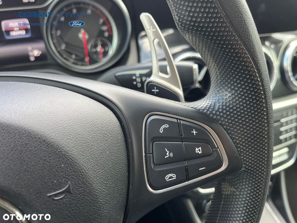 Mercedes-Benz CLA 180 7G-DCT UrbanStyle Edition - 26